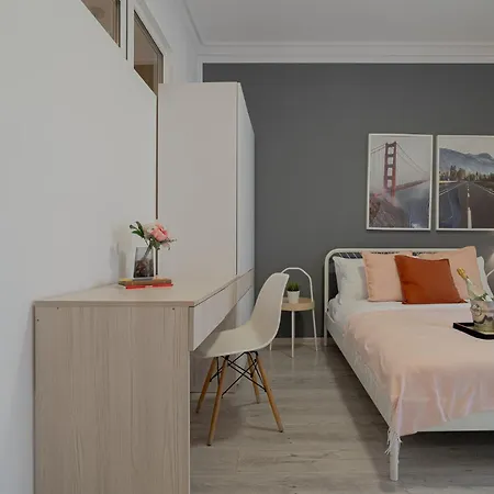 Cismigiu & Universitate 2-br - Modern Design With Balcony & Kitchen 4* בוקרשט