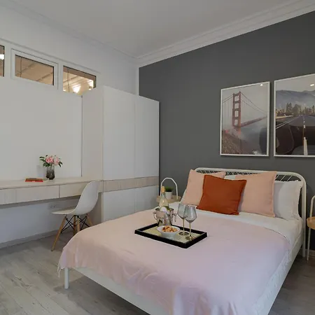 Cismigiu & Universitate 2-br - Modern Design With Balcony & Kitchen דירה בוקרשט