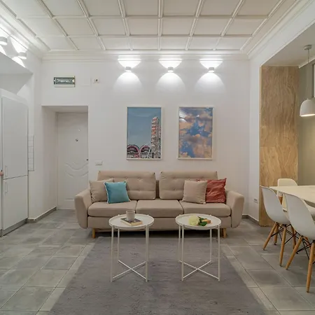 Cismigiu & Universitate 2-br - Modern Design With Balcony & Kitchen