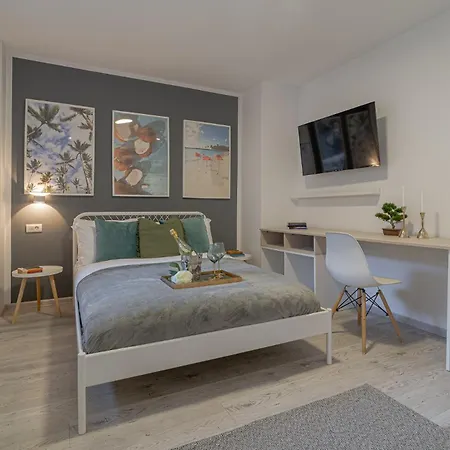 Cismigiu & Universitate 2-br - Modern Design With Balcony & Kitchen Lägenhet